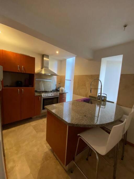 Hermoso Departamento En Bosques De Las Lomas Dos Habitaciones Мехико Экстерьер фото